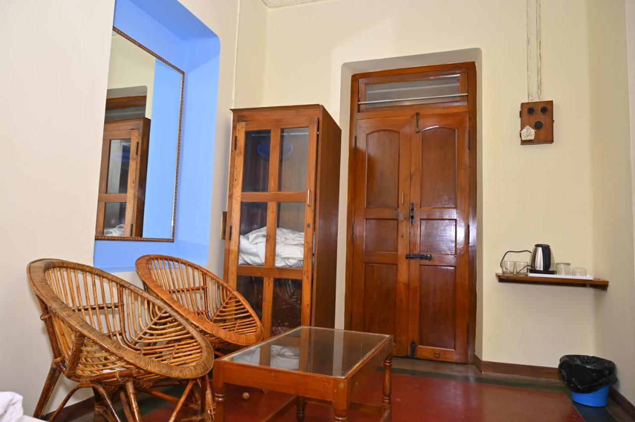 Les Boganveillea Heritage Guest House Auroville Eksteriør billede