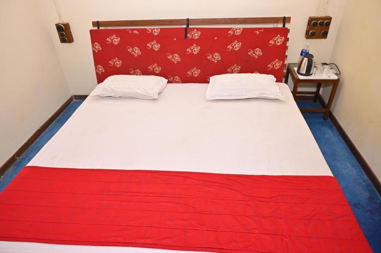 Les Boganveillea Heritage Guest House Auroville Eksteriør billede