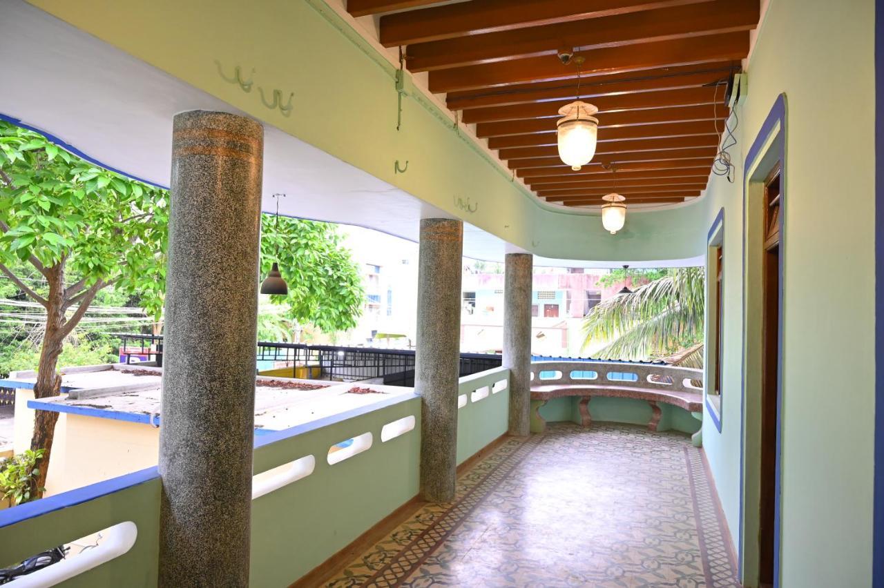 Les Boganveillea Heritage Guest House Auroville Eksteriør billede
