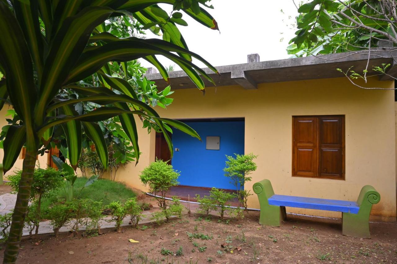 Les Boganveillea Heritage Guest House Auroville Eksteriør billede